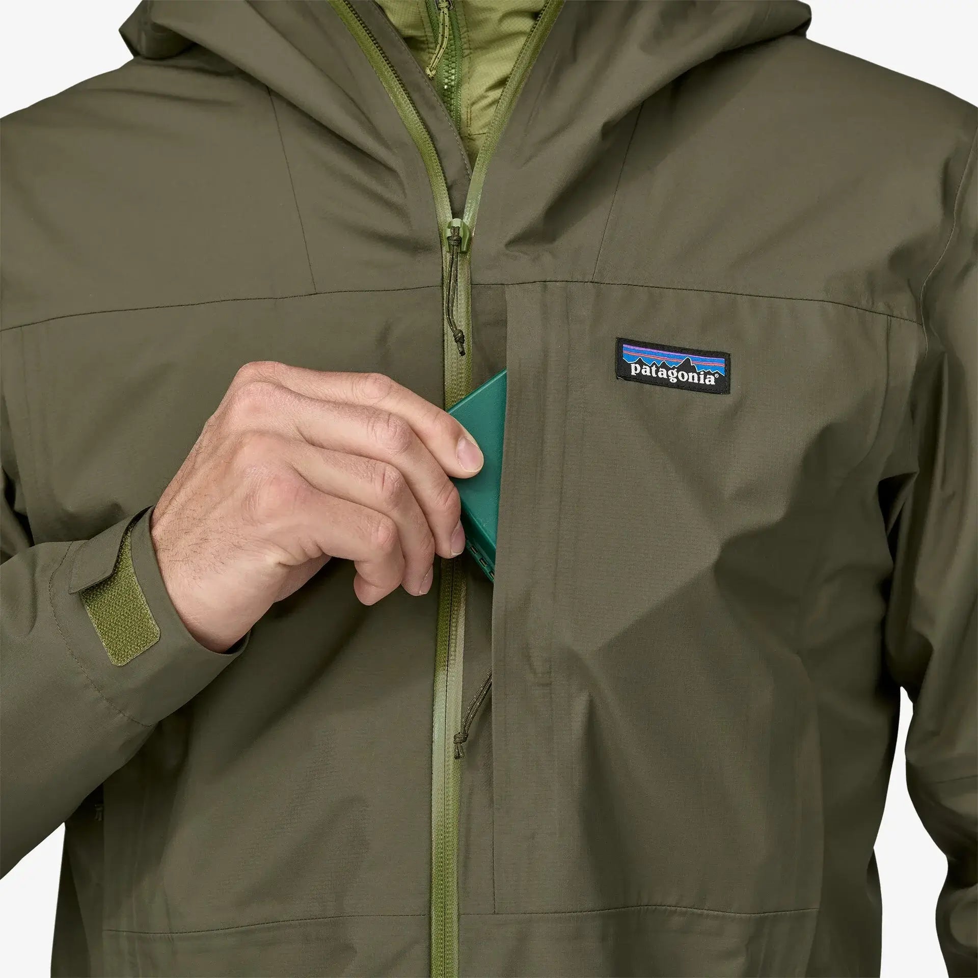 Patagonia - Boulder Fork Rain Jacket.