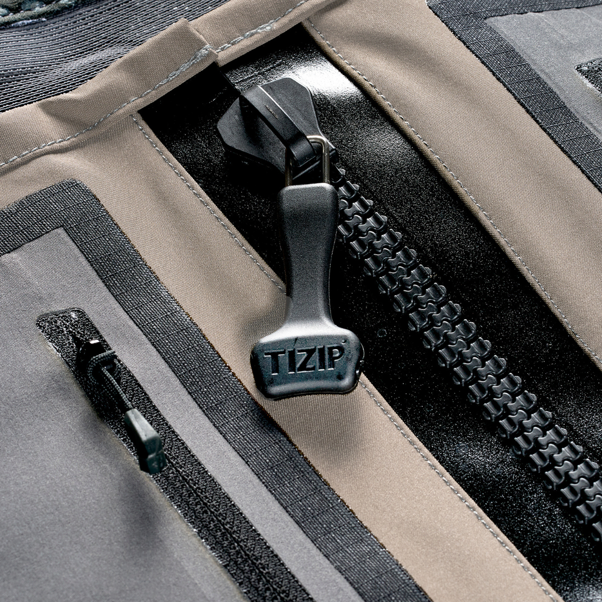Simms G3Z Pro Zip Front Waders